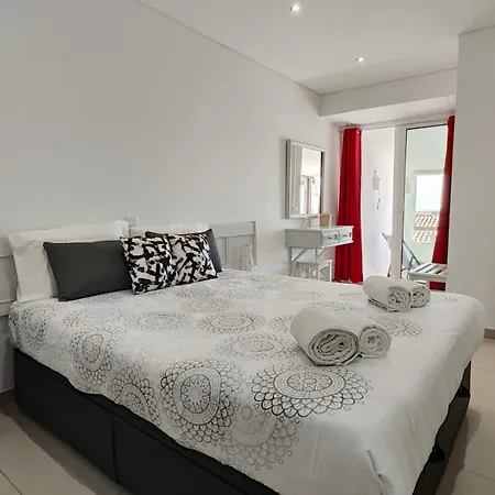 Albufeira, Modern Sea View 33 Daire *